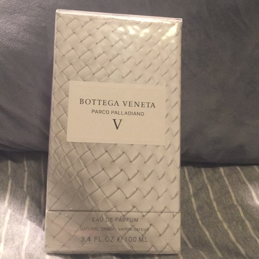 BOTTEGA VENETA PARCO PALLADIANO V  **NEW**